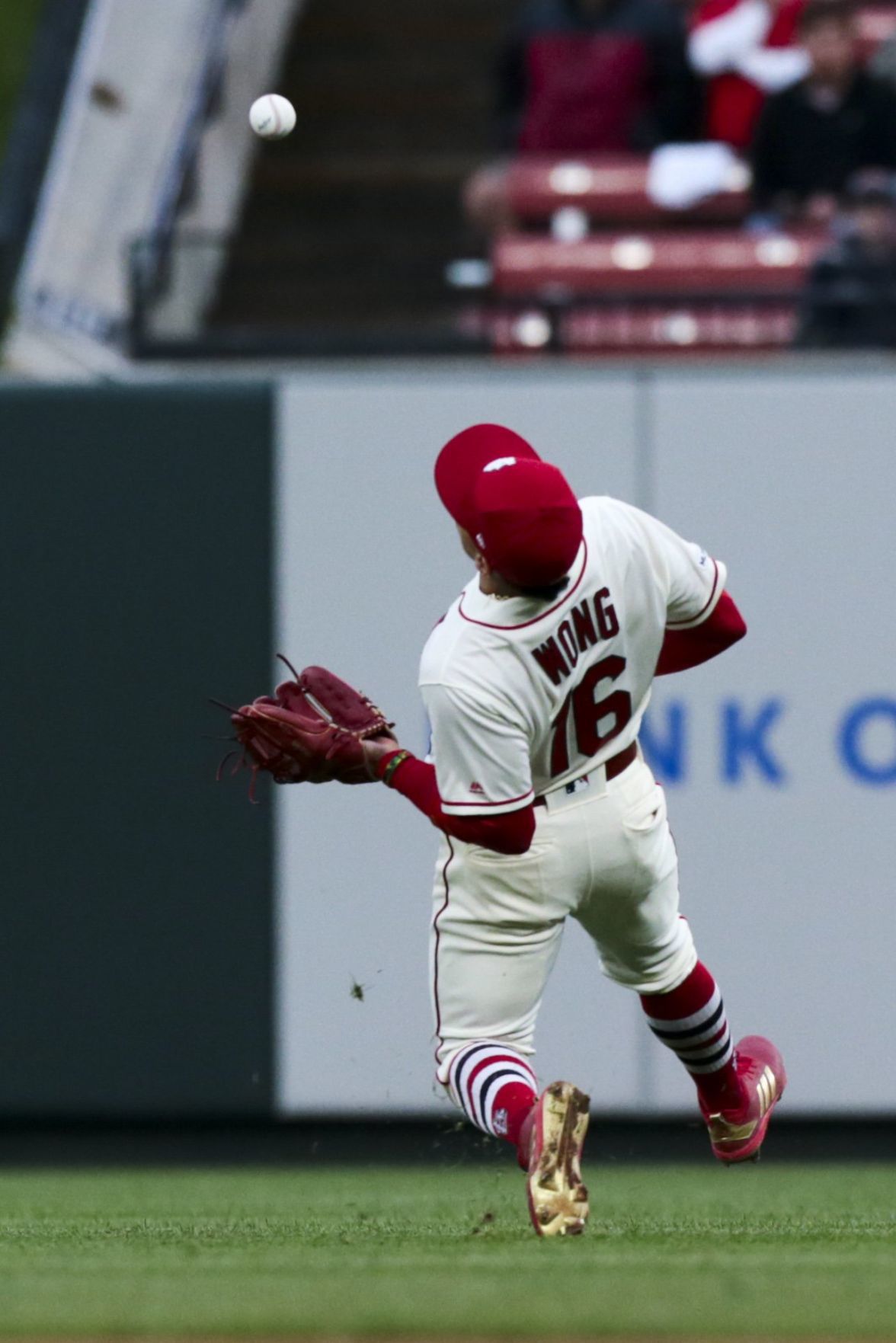 Cardinals duel Pirates